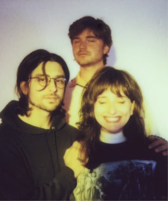 'Kills Birds' Spotify profile image