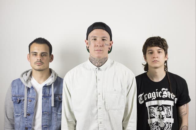 'Set To Stun' Spotify profile image