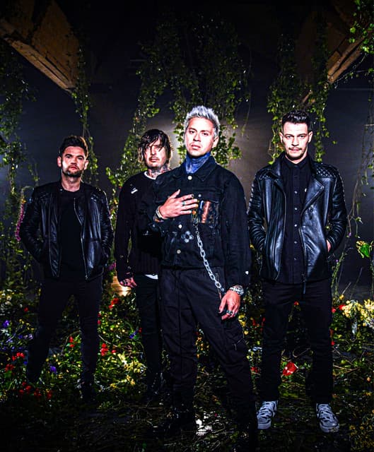 'Call Me Amour' Spotify profile image