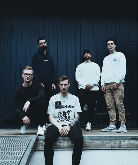 'Elwood Stray' Spotify profile image