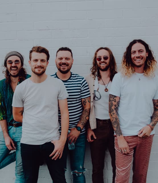 'Hands Like Houses' Spotify profile image