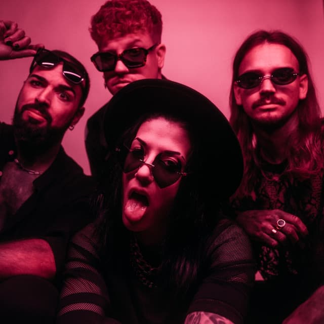 'SETYØURSAILS' Spotify profile image