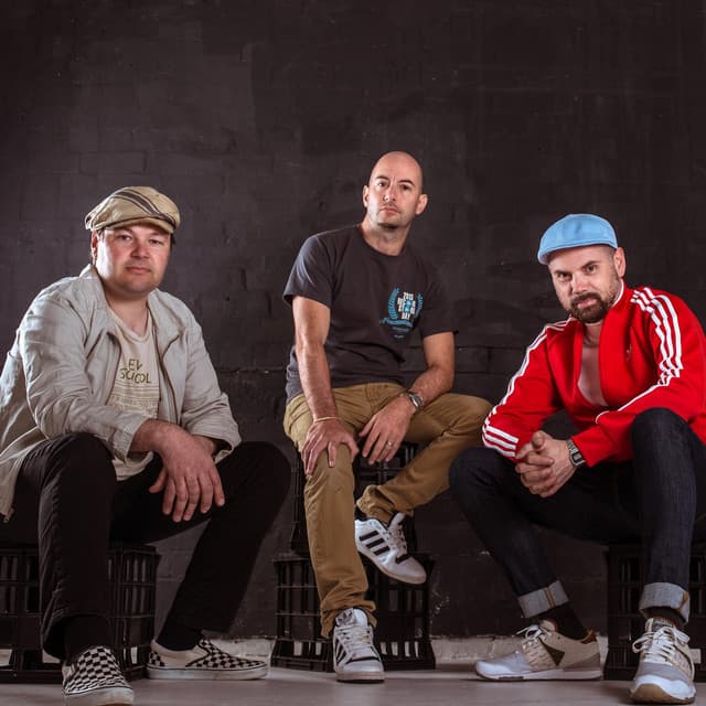 'Cookin' on 3 Burners' Spotify profile image