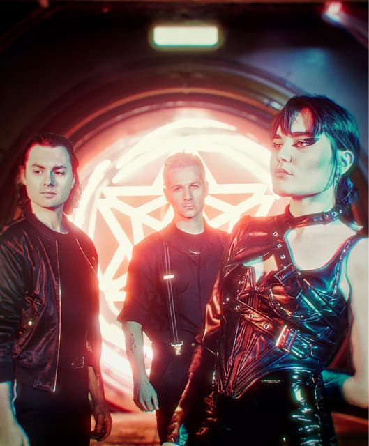 'Calva Louise' Spotify profile image